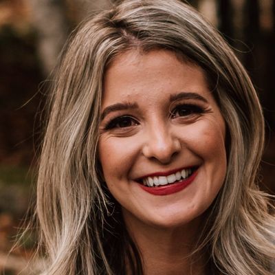 Introhive | Hailey Goets | On-Demand Webinar: Women in Sales: How to Build Your Personal Brand to Drive More Sales