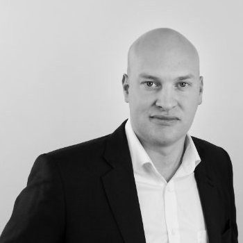 Introhive | Sam Taylor | Navigating the CRM Journey: Strategies to Drive Growth and Efficiency in Law Firms