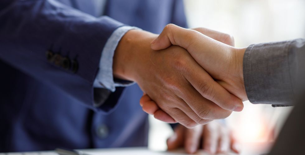 Introhive | Laing ORourke and Introhive | Building Trust Before Buildings: How Laing O’Rourke Transformed Client Engagement with Salesforce and Introhive